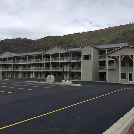 Yellowstone Big Rock Inn Gardiner Eksteriør bilde