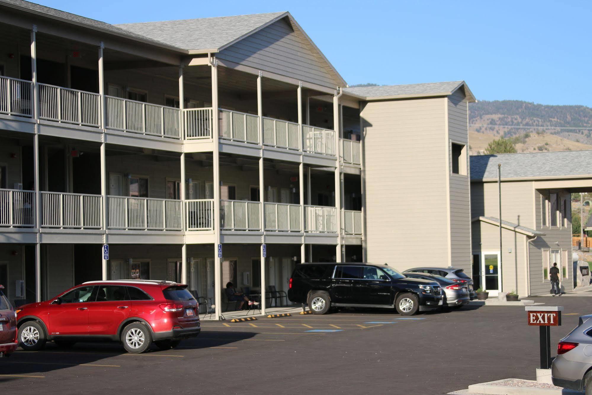 Yellowstone Big Rock Inn Gardiner Eksteriør bilde
